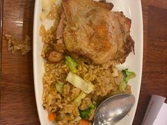 -玛格萝妮比萨屋(四平店)