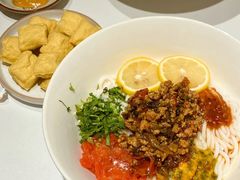 -粉八·云南米线·建水烧烤(常熟路店)