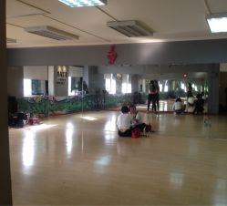 -STAR舞蹈工作室