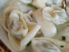 -侬佳蒸菜馆(听潮店)
