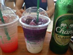 -Chom Cafe and Restaurant