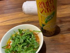 -万记麻辣烫国展总店