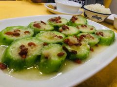 蒜蓉蒸丝瓜-巫记鸡饭店