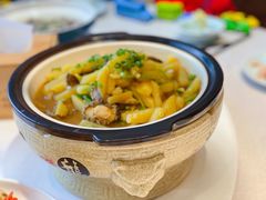 鲍鱼仔炖土豆-小渔船渔家传统菜(鲅鱼圈店)
