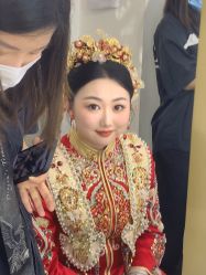 -艾米丽婚纱礼服