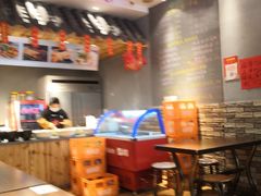 -爆炸头阿姨小四川正宗川味小吃(无任何分店)