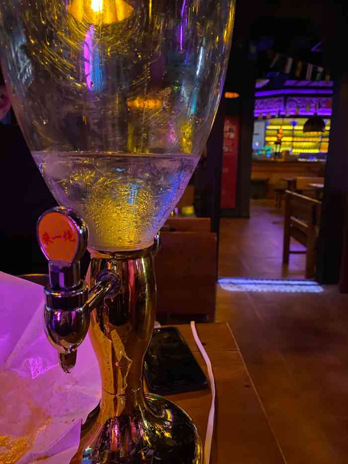 helens海伦司小酒馆(淮海中路店)-"在隔壁吃好饭和