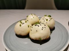 生煎馒头-屋里厢上海菜馆