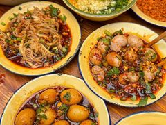 -拈签一笑黄牛肉辣卤串串