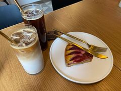 杏仁李子挞-大酉·M Coffee(北京美术馆店)