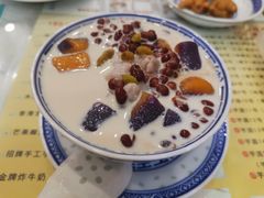 -广信牛奶甜品世家(台东店)