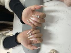 -尤米一站式美甲美睫