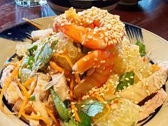 -Cuc Gach Quan Restaurant
