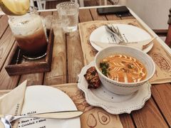 -Mark&Mars Restaurant
