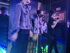 -唱吧麦颂KTV(松江五龙商业广场店)