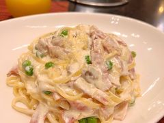 奶油培根意大利面-WOLFGANG PUCK KITCHEN & BAR(迪士尼小镇店)