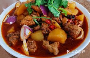 Big Plate Chicken with Hand-pulled Noodles