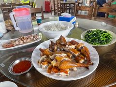 -银峰农庄·特色烧鸡·鲜无花果浸鸡