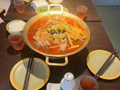 -张翻越·川渝冒菜·武汉黑鸭煲(城北万象城店)