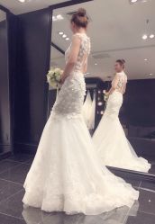 点击看大图 -GRACE KELLY婚纱与礼服(北京店)