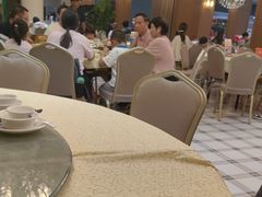-鹏城人家海鲜酒家·23年老字号(较场尾店)