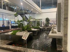 -成都中升之星奔驰4S店