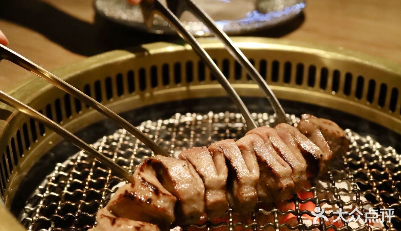 烧肉脑袋扛不住了！！这家店我一定要分享