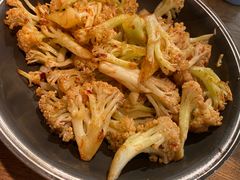 -蜜桃餐厅·伴山(湖滨商业街店)