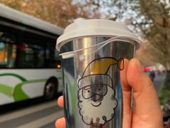 -全家便利店(愚园路六店)