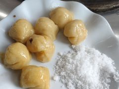 -粘豆包柴火铁锅炖