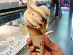 -喜茶(上海打浦桥日月光gelato lab+店)