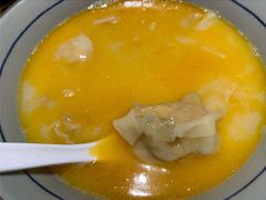 金汤黄鱼馄饨-蟹黄鱼·深夜面馆(巨鹿路店)