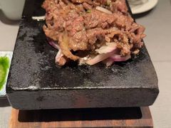 -左庭右院鲜牛肉火锅黑金店(陆家嘴中心店)