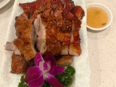-香港新发烧腊茶餐厅(水围店)