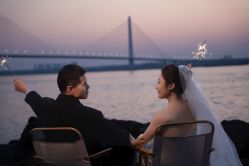 -MAO亲爱的猫婚纱摄影工作室