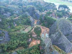 -玻璃桥景区石牛寨