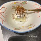 如果美食不能完全治愈悲伤，至少它可以稀释一部分