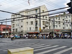 -晶牌烤鸭(延吉东路557弄小区店)