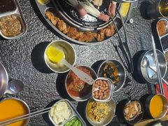 -明洞阿姨·韩式酱蟹烤肉·创意料理(三元桥店)