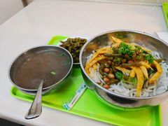 -卓雅桂林米粉
