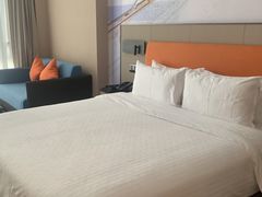 -广州金沙洲希尔顿欢朋酒店