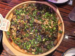 -蚝堡海鲜·威海菜·海肠捞饭·烧烤·亚洲吃蚝公司(幸福门店)