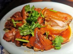 金牌猪手-洞庭土菜小炒馆(易发广场店)