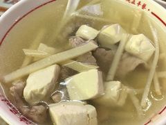 酸笋豆腐汤-津品味小吃(大学湾店)