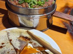 -大众跷脚牛肉馆·非遗传承单位(峨眉山店)