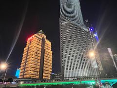 -陆家嘴空中步行连廊