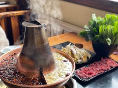 -果松木炭酸菜铜火锅·外婆参鸡汤