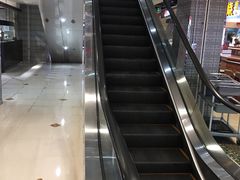 -梅龙镇广场