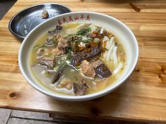 -文山荷鲜居(翠湖店)