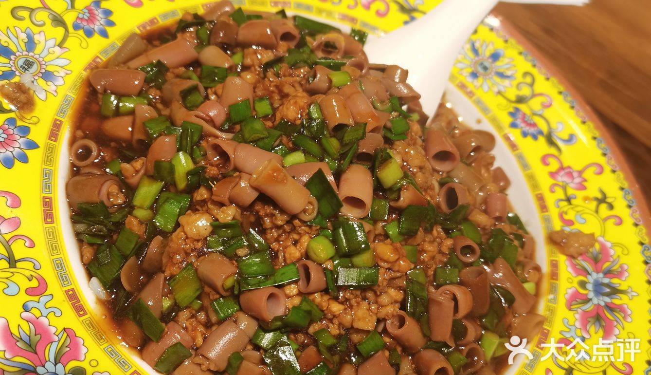 在青岛 青岛 这家绝对是我吃过最开心得一家饭店～